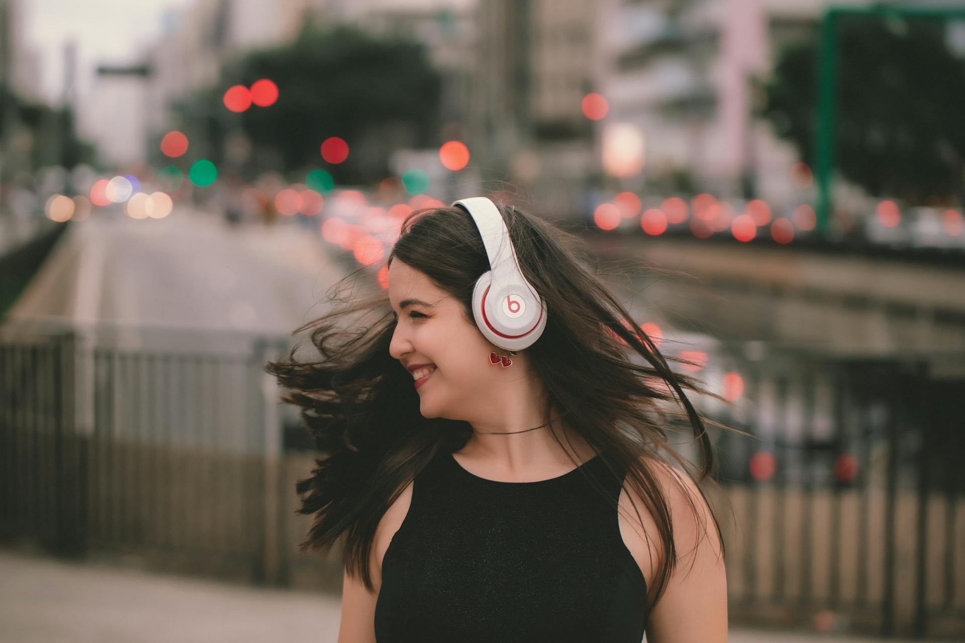 5 Must-Listen Audiobooks That Redefine Modern Digital Storytelling